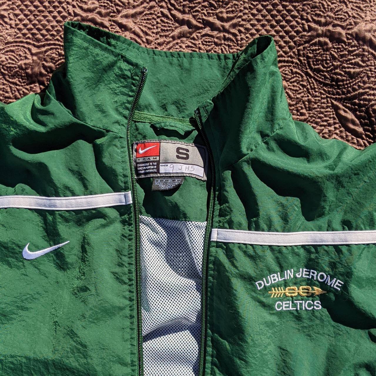 Nike Men's Green Jacket (2)