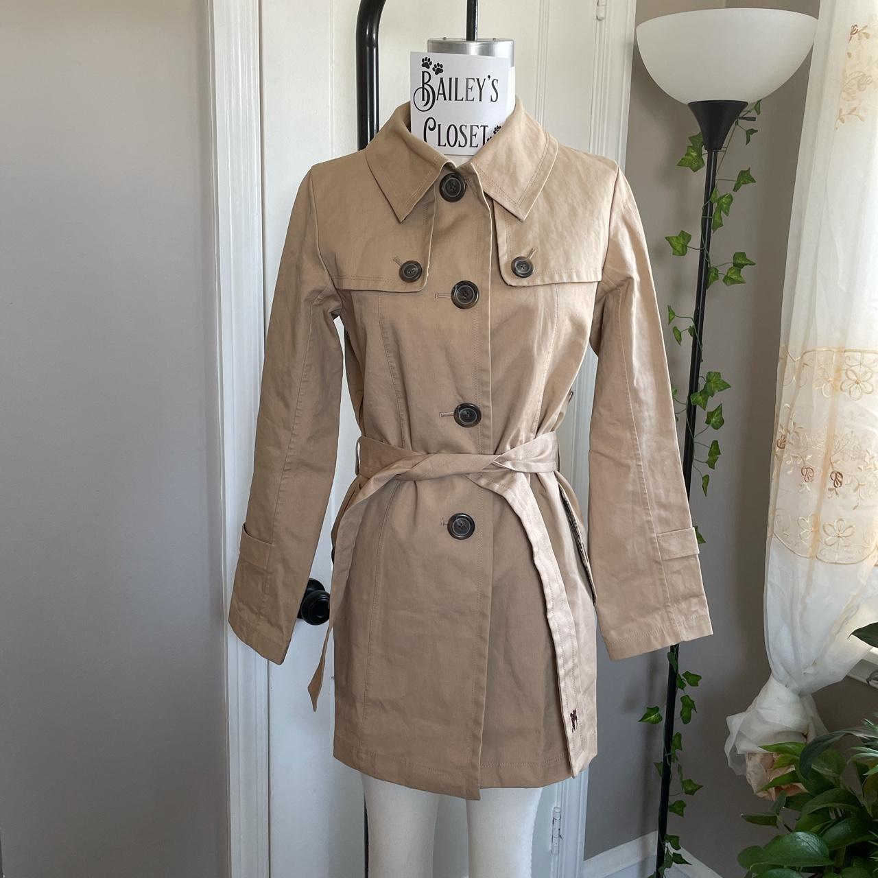 Women's Burberry Trench Coats | Preowned & Secondhand | Depop