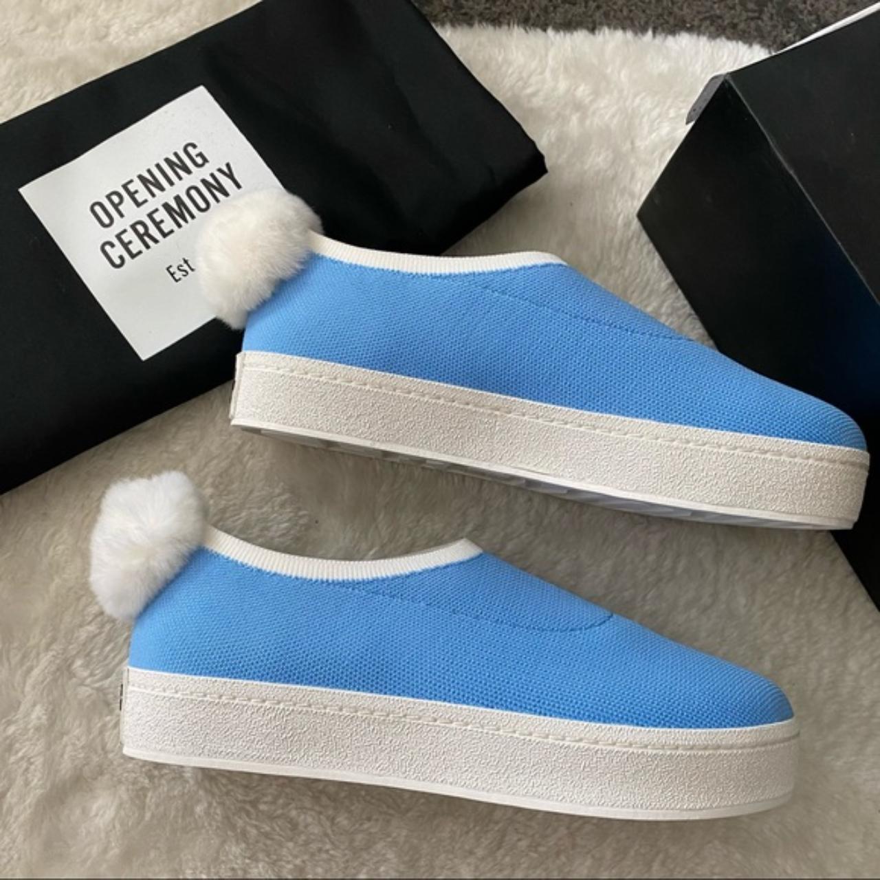 Womens pom sales pom sneakers