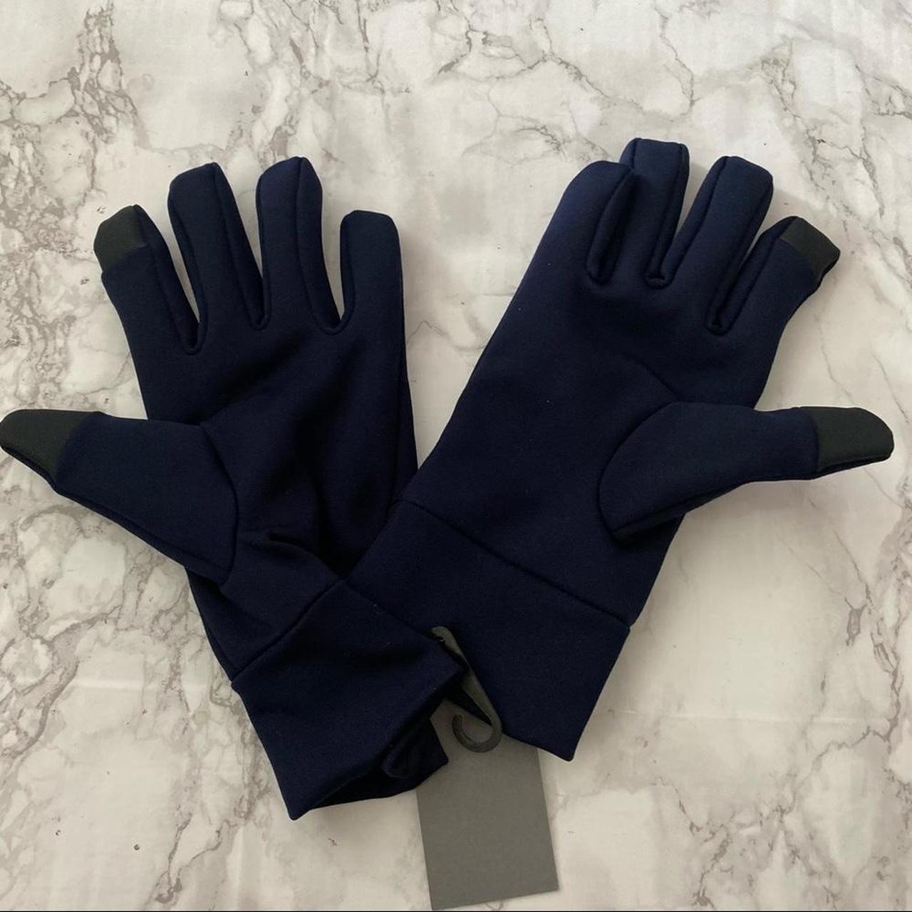 Nordstrom Women's Navy Gloves | Depop