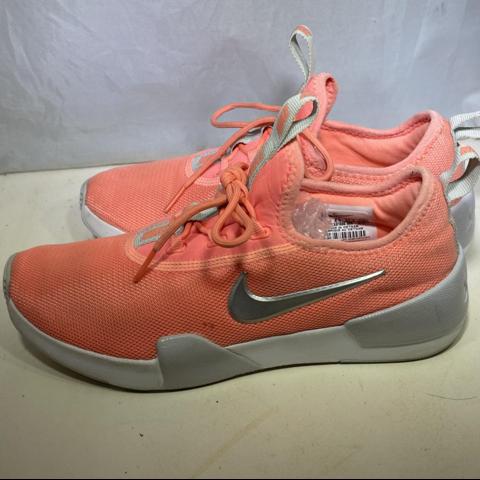 Nike ashin trainers store womens