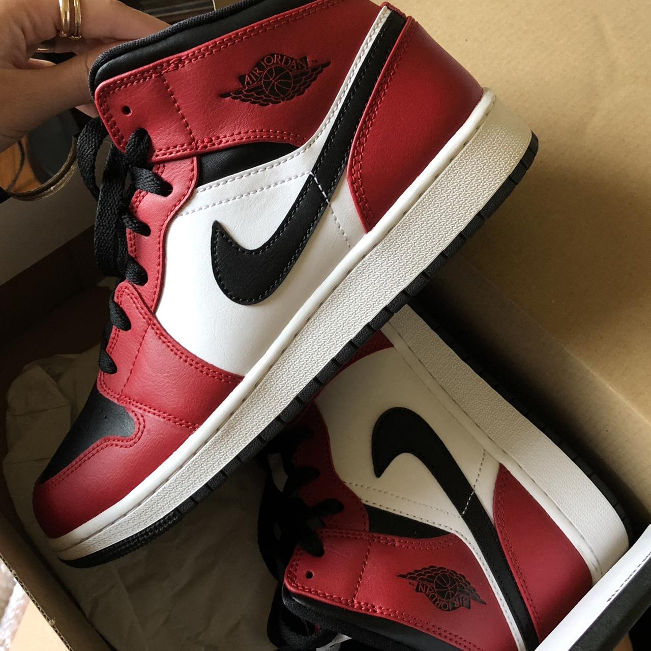 Jordan Men's Red and Black Trainers | Depop