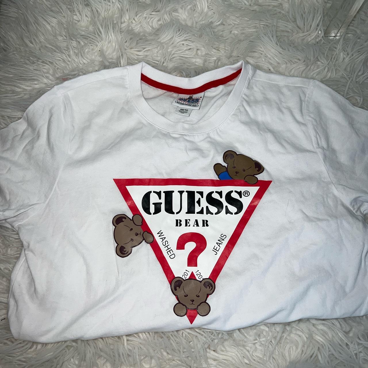 cute-vintage-type-guess-tee-xs-but-can-fit-small-depop