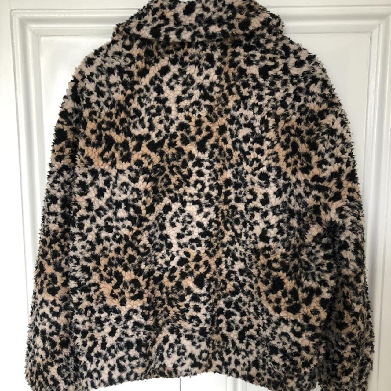 Cheetah print faux fur zip bomber jacket with... - Depop