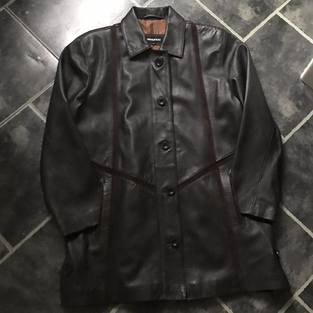 Vintage brown leather coat 🧥 Women’s size 14 Brand:... - Depop