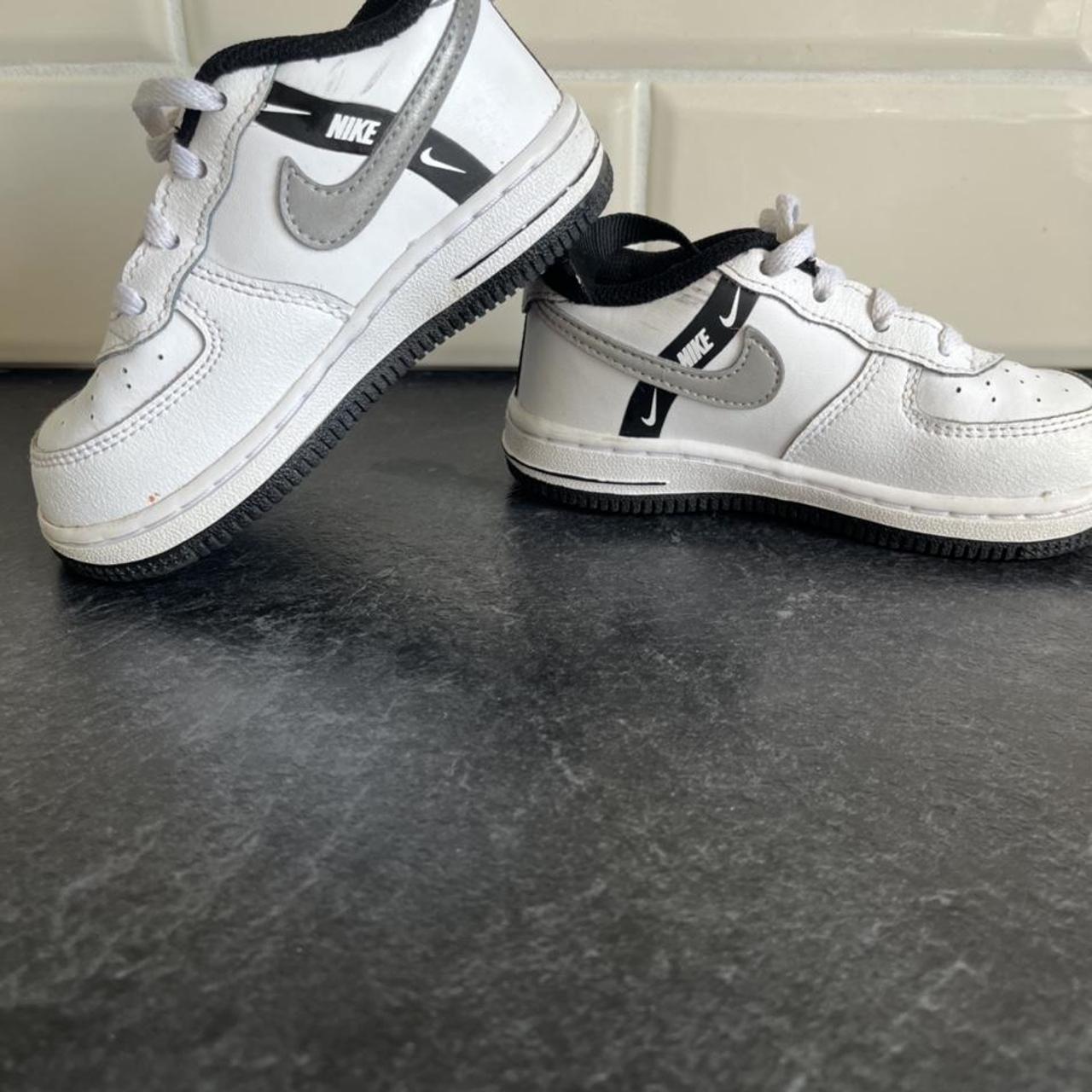 kids size 5 air force