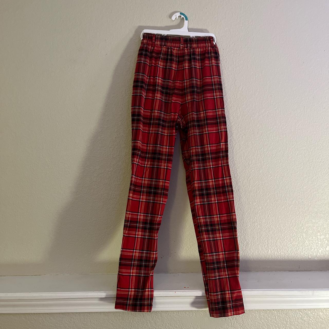 Urban Outfitters plaid pant! Flexible in the waist... - Depop