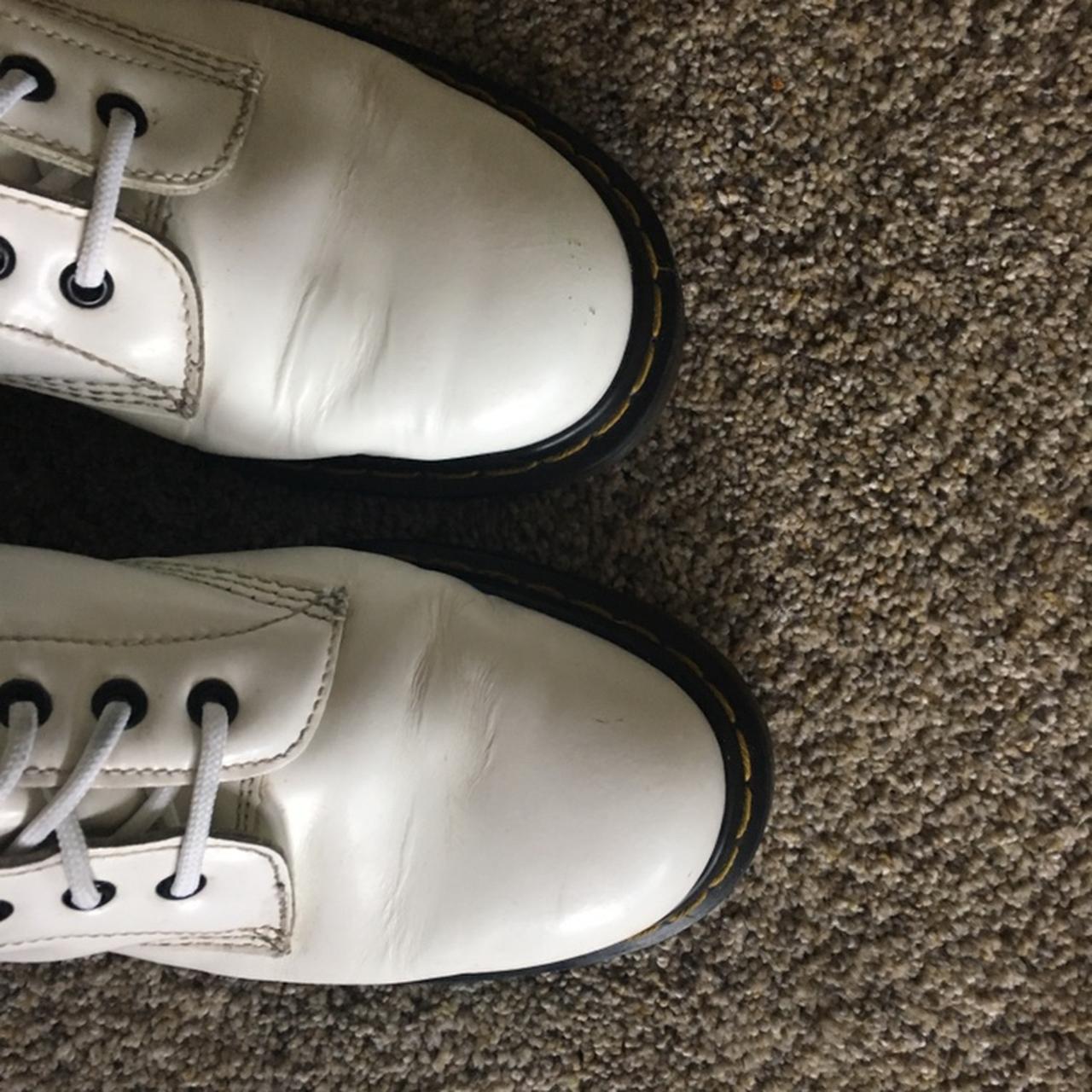 Doc martens cheap white low