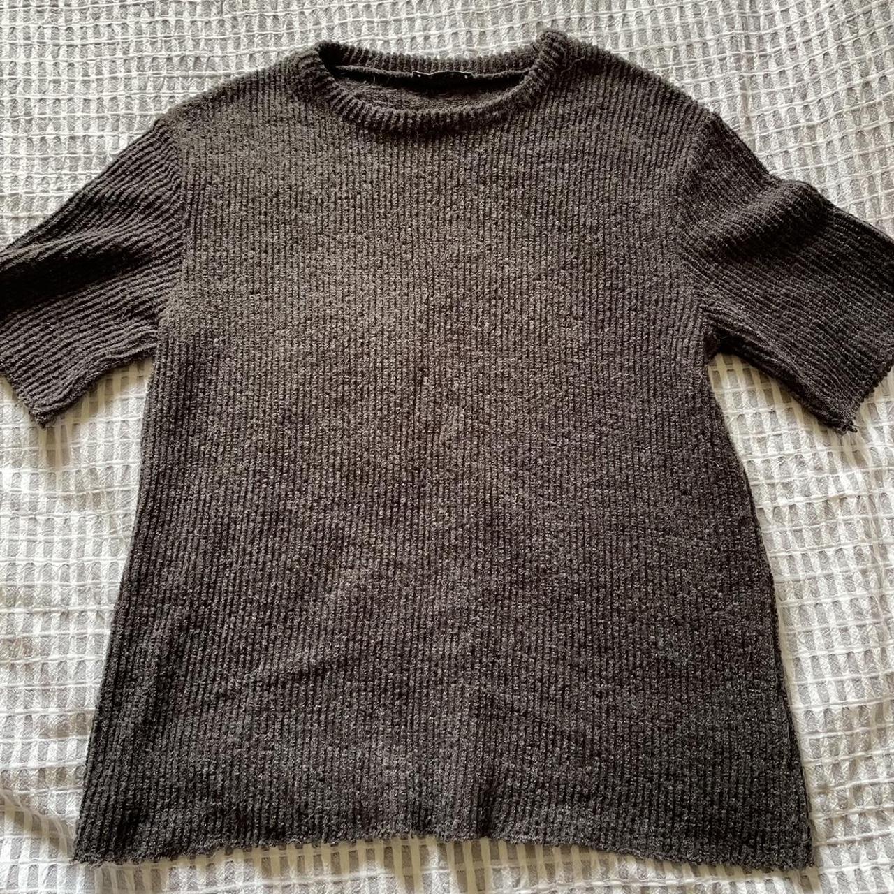 Zara Women's Black and Grey T-shirt | Depop