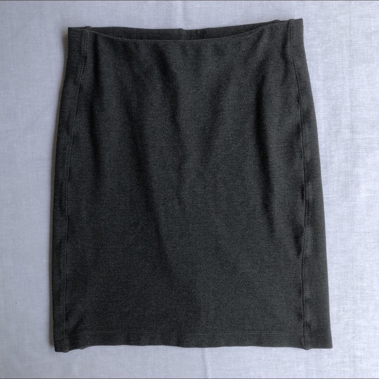 Grey Uniqlo Skirt A winter staple, but can be worn... - Depop