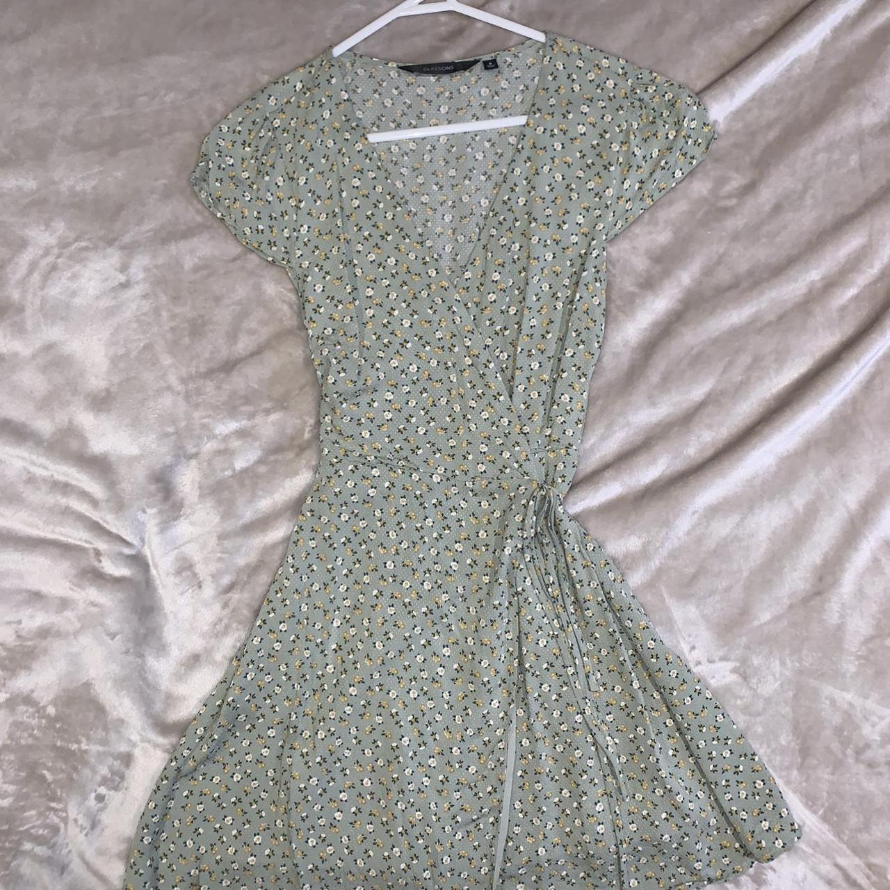 Mint Green Daisy Day Wrap Dress 📏Size... Depop