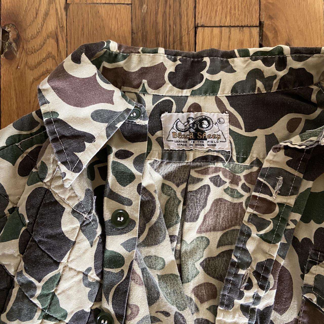 Vintage duck Camo shirt. Has recoil pad stitched in.... - Depop