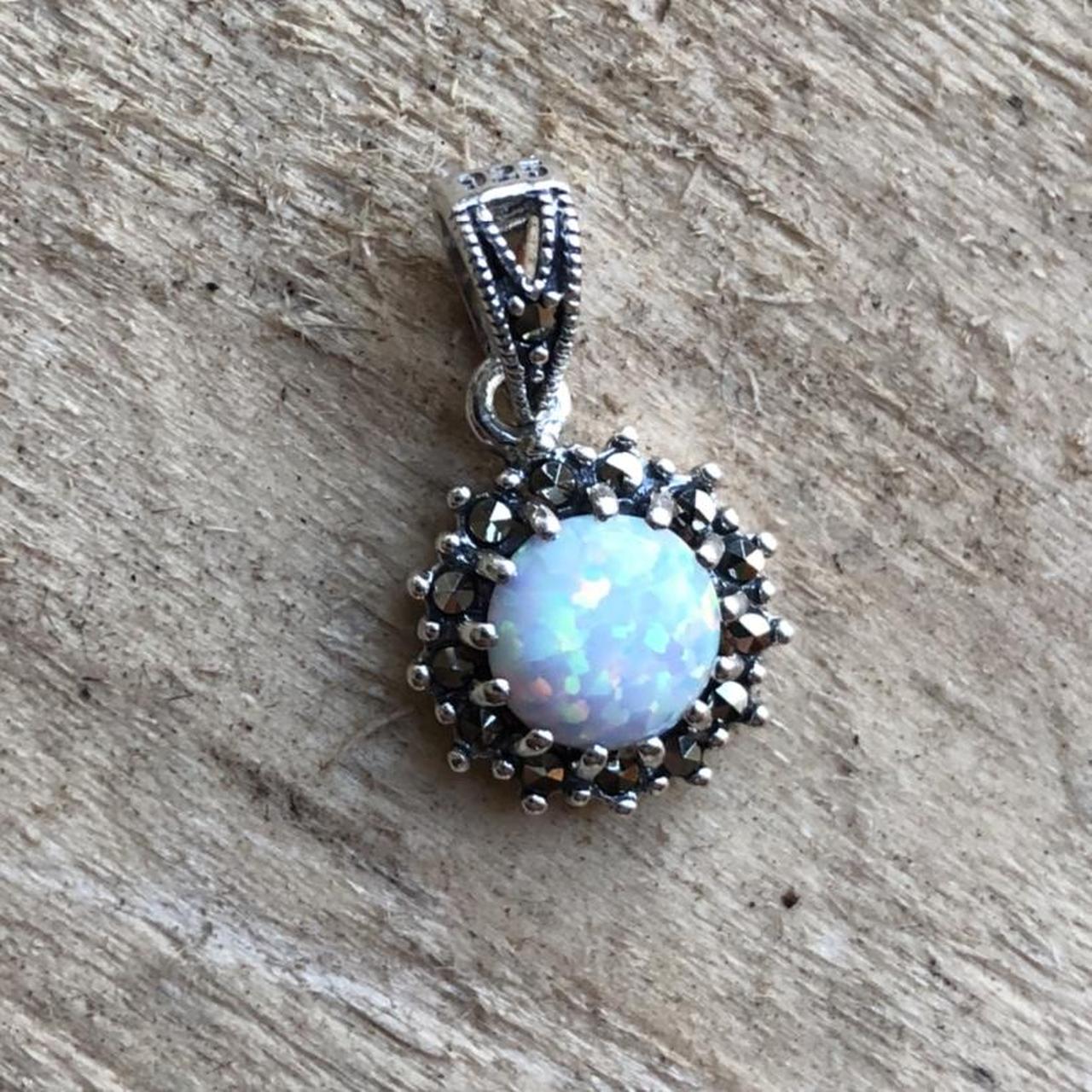 Product Image 2 - Beautiful opal sterling silver pendant