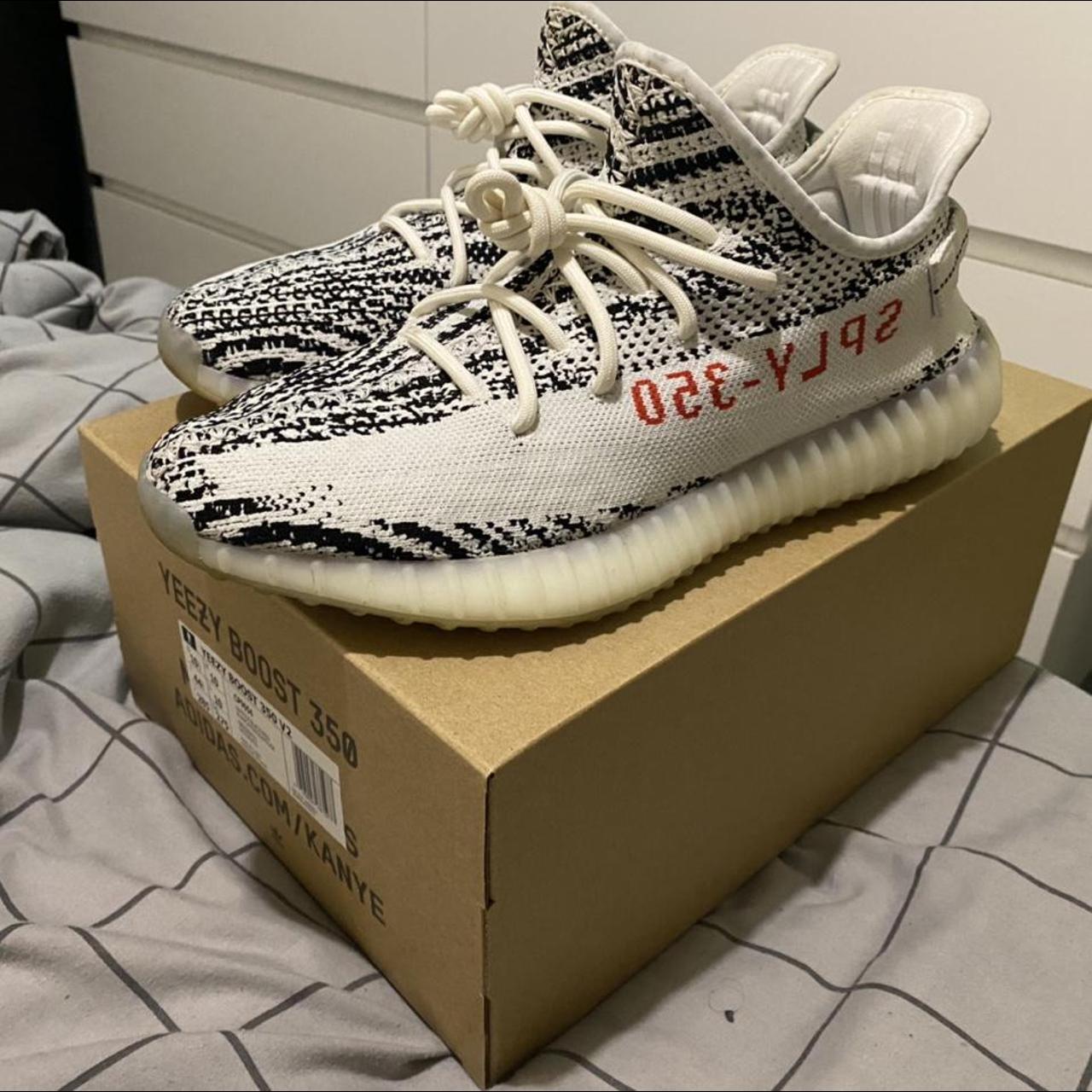 Size on sale yeezy zebra