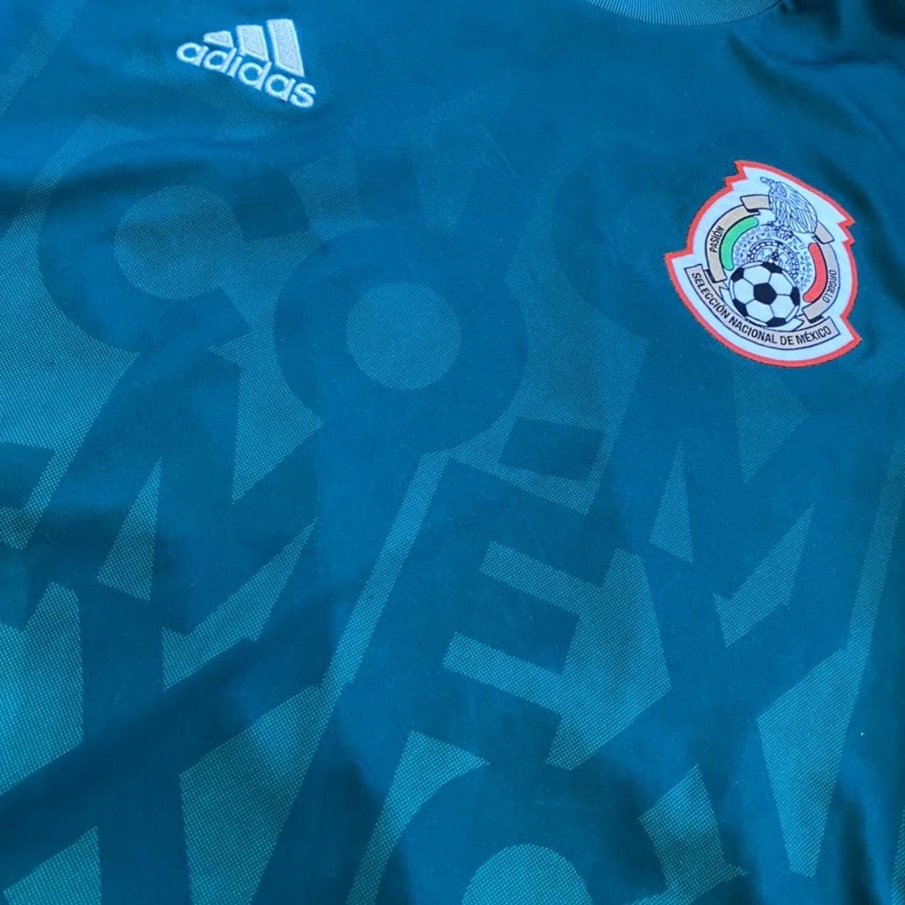 Product Image 4 - Modern Mexico training football shirt