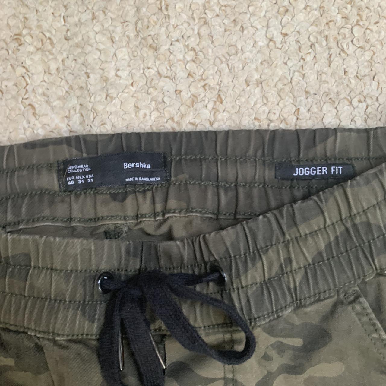 Bershka Skinny Joggers in Size M Eur 40