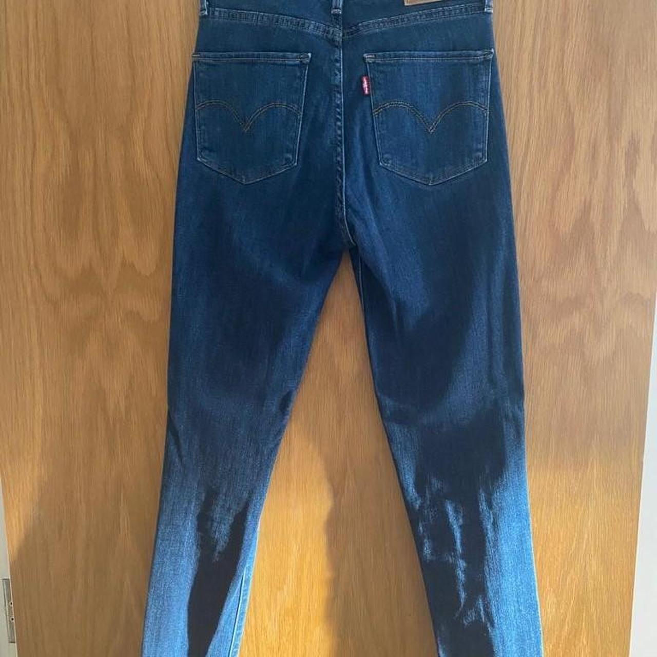 Women's Levi jeans 721 High rise 26 inch... Depop