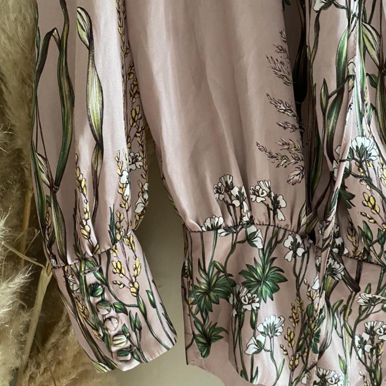 Beautiful Zara pink floral satin bodysuit With... Depop