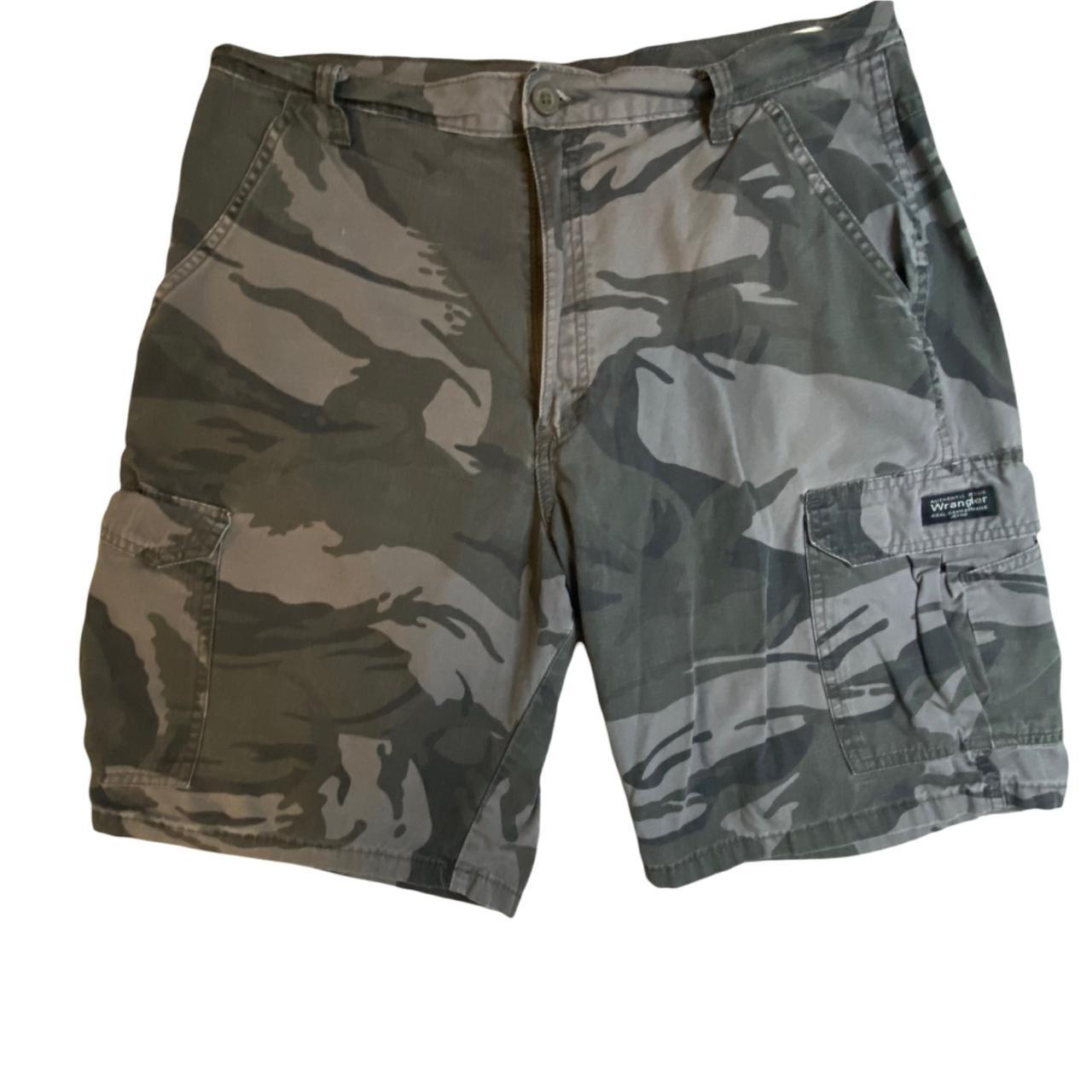 wrangler grey camo cargo shorts