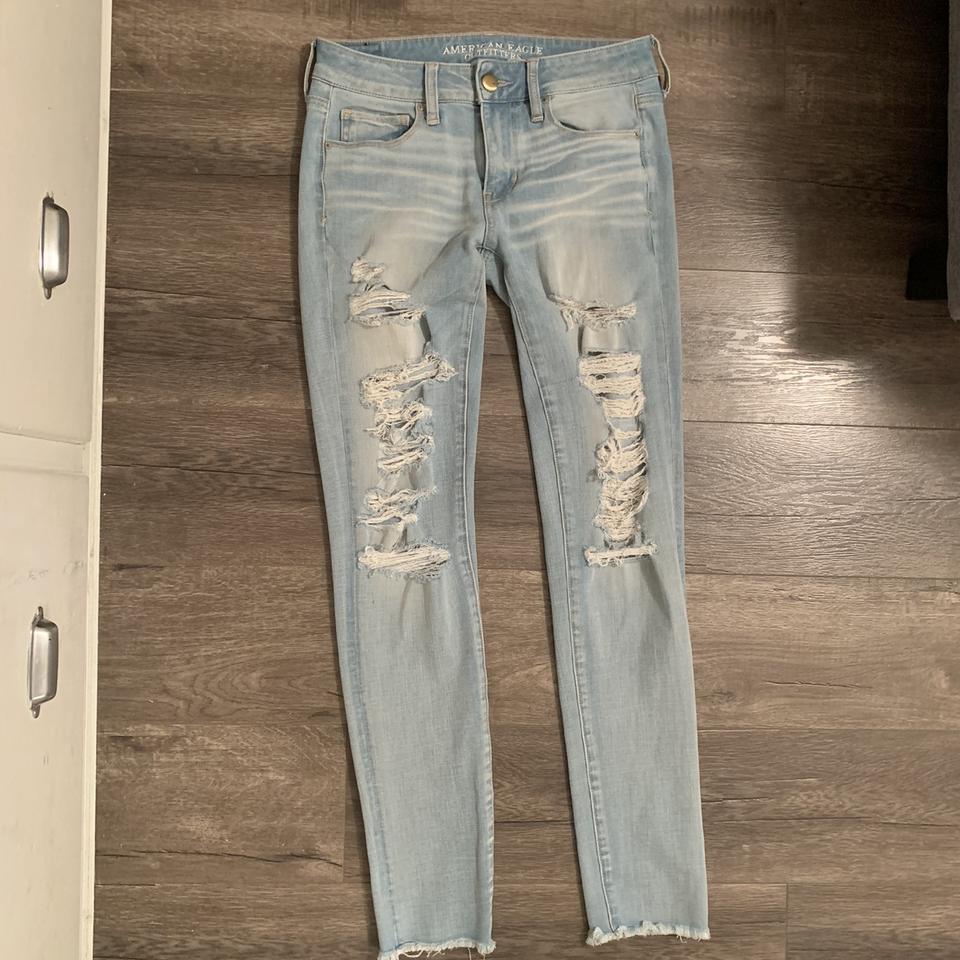 Light wash ripped skinny jeans from American eagle