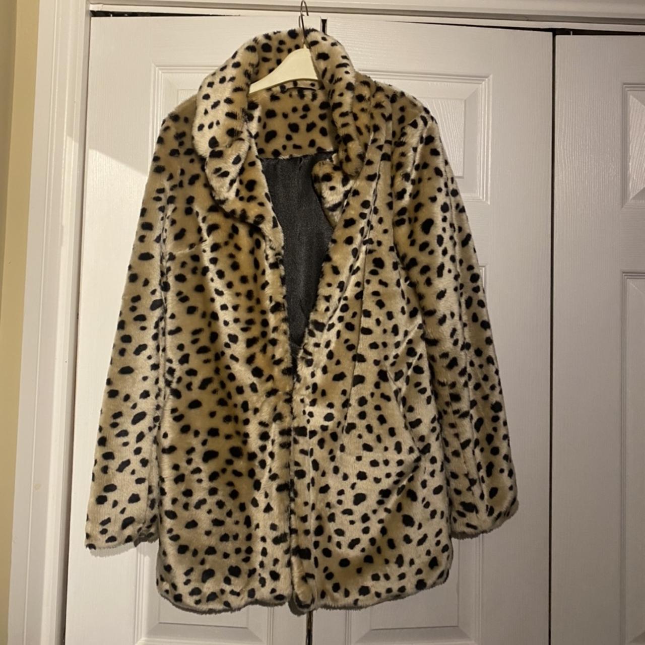Vintage style / y2k leopard print faux fur coat,... - Depop