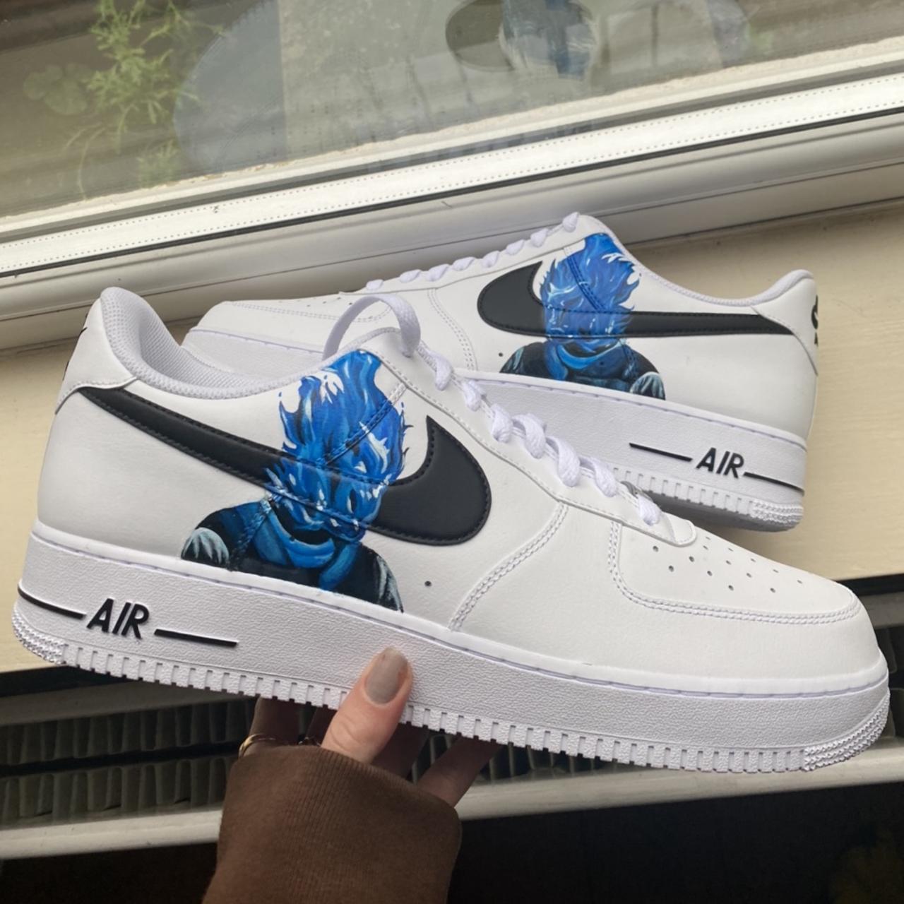 Nike Men's Blue and White Trainers | Depop