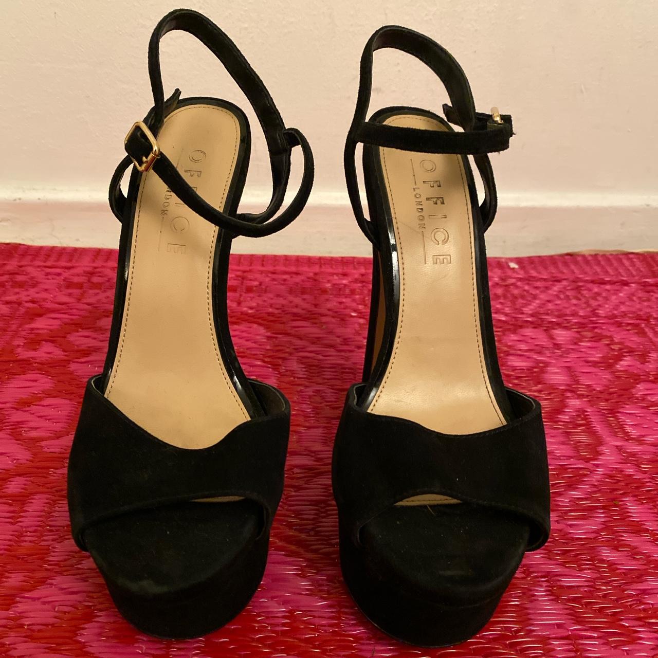EUC Giani Bernini Black High Heels size 7M. These - Depop