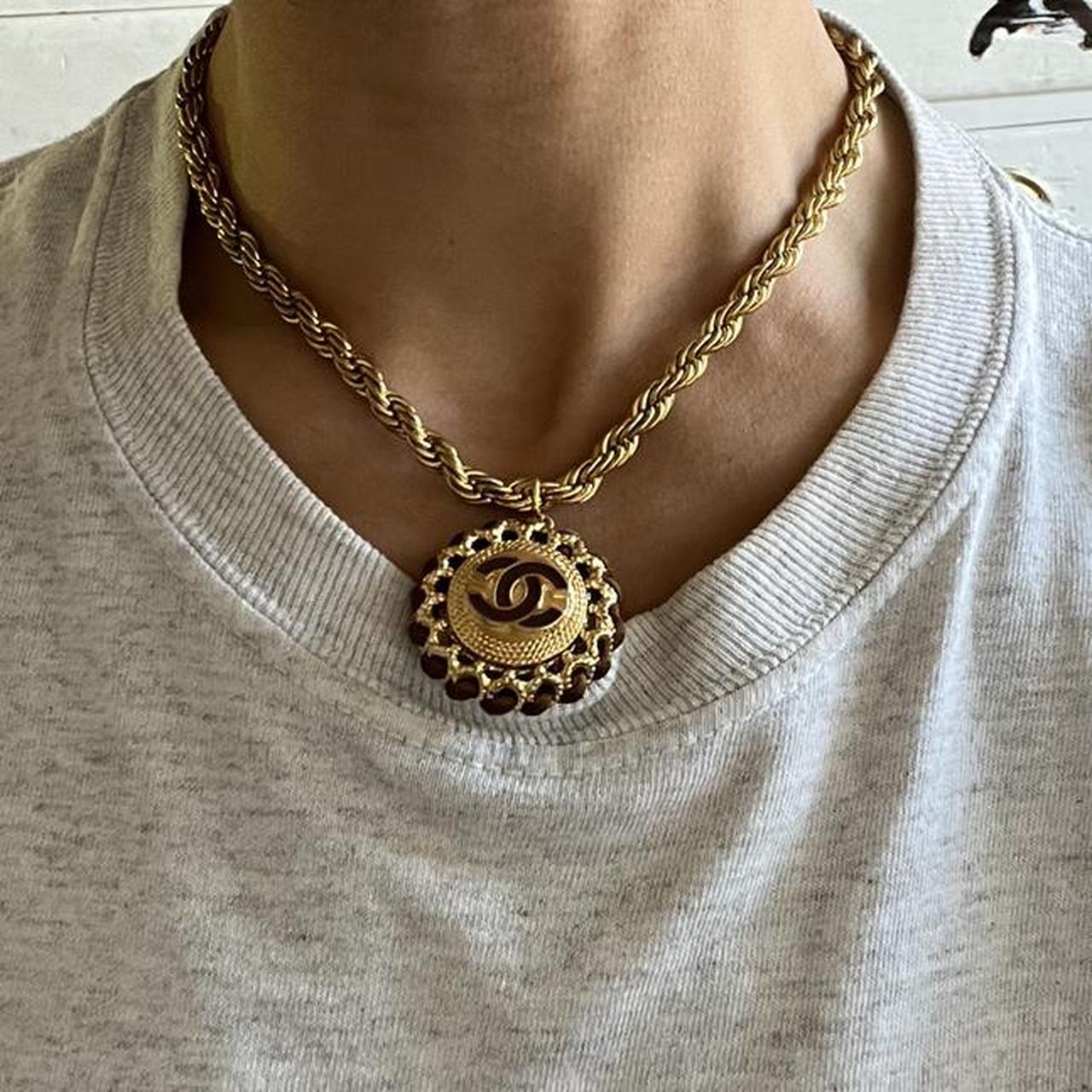 Chanel Women's Gold and Brown Jewellery (4)