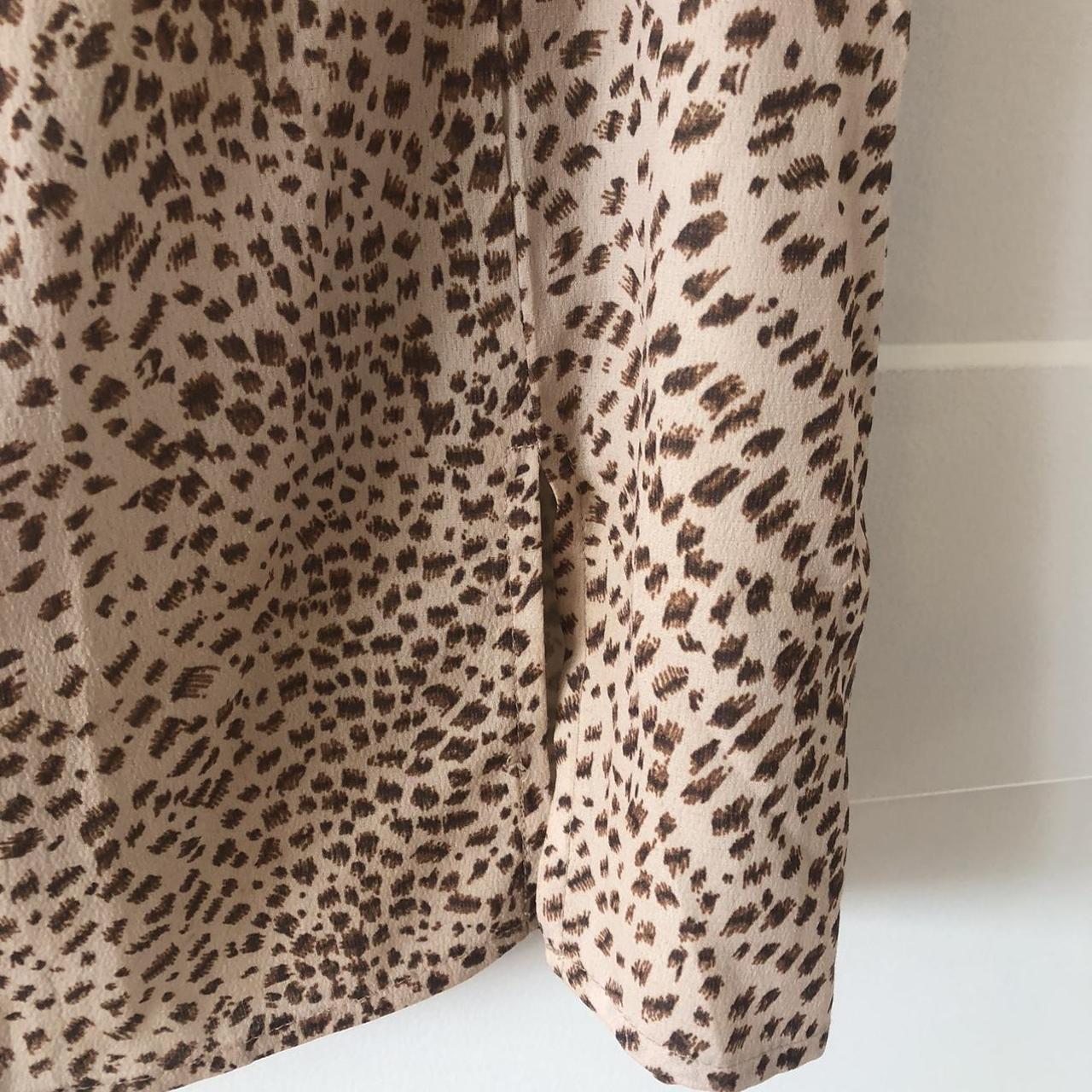 Shein leopard print slit mini skirt Goes with... - Depop