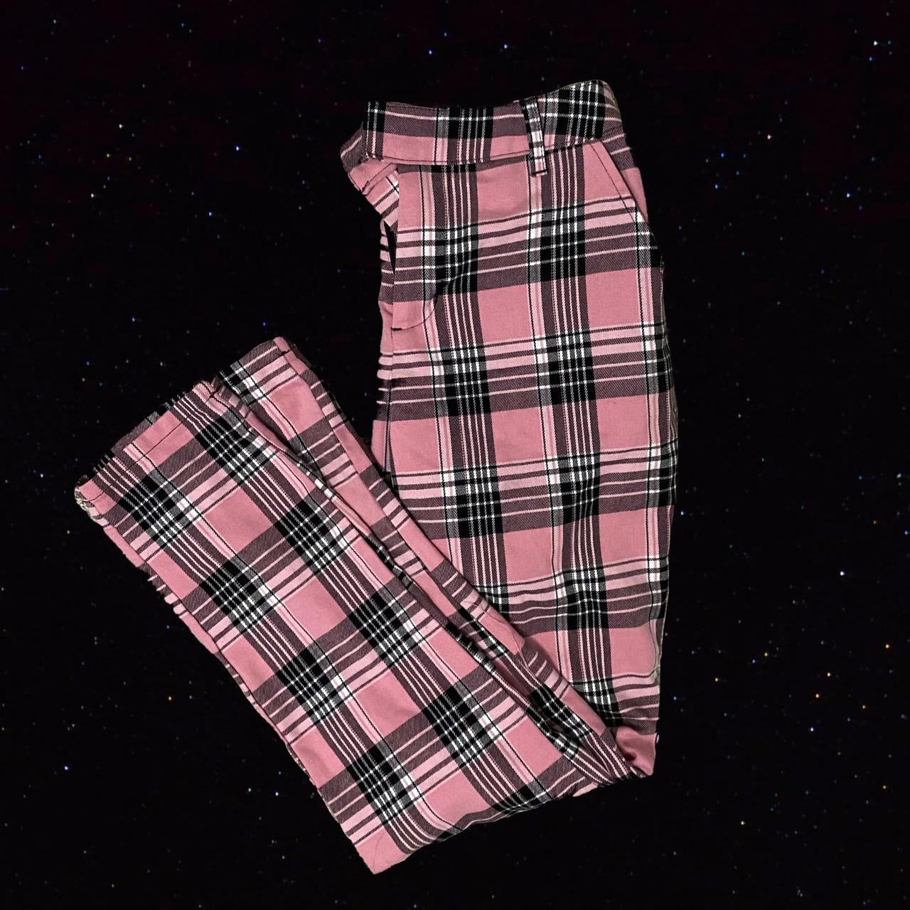 Hot Topic Pink Plaid Pants size - Depop
