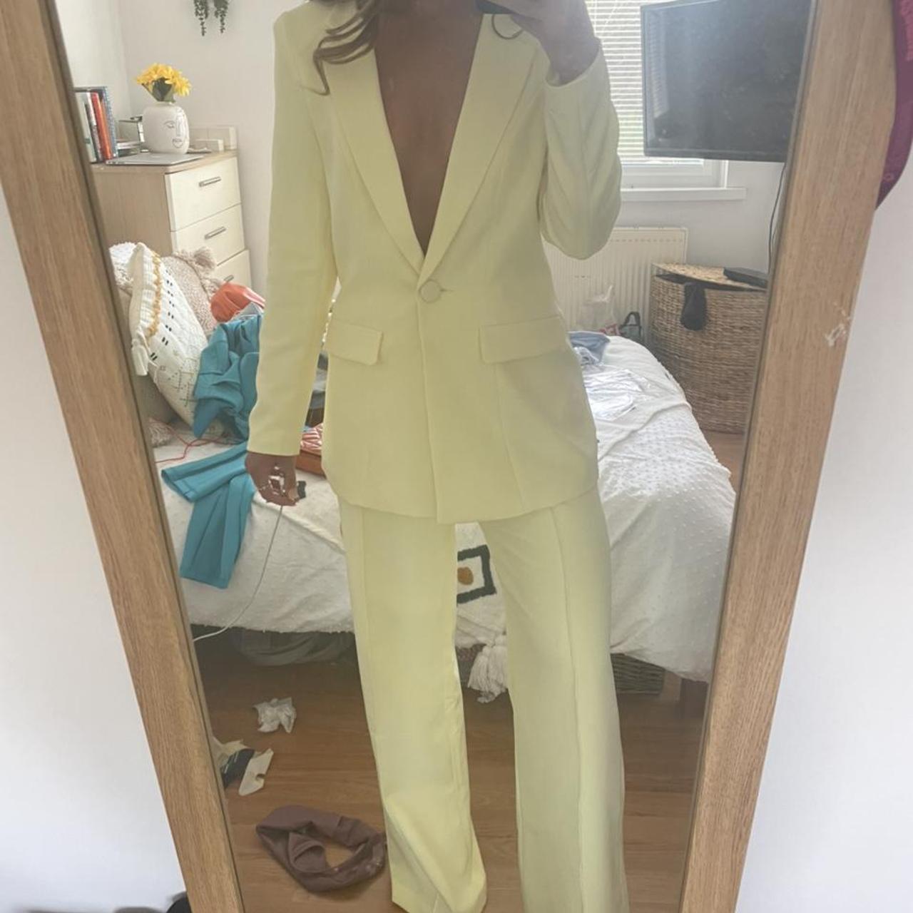 oh polly yellow suit