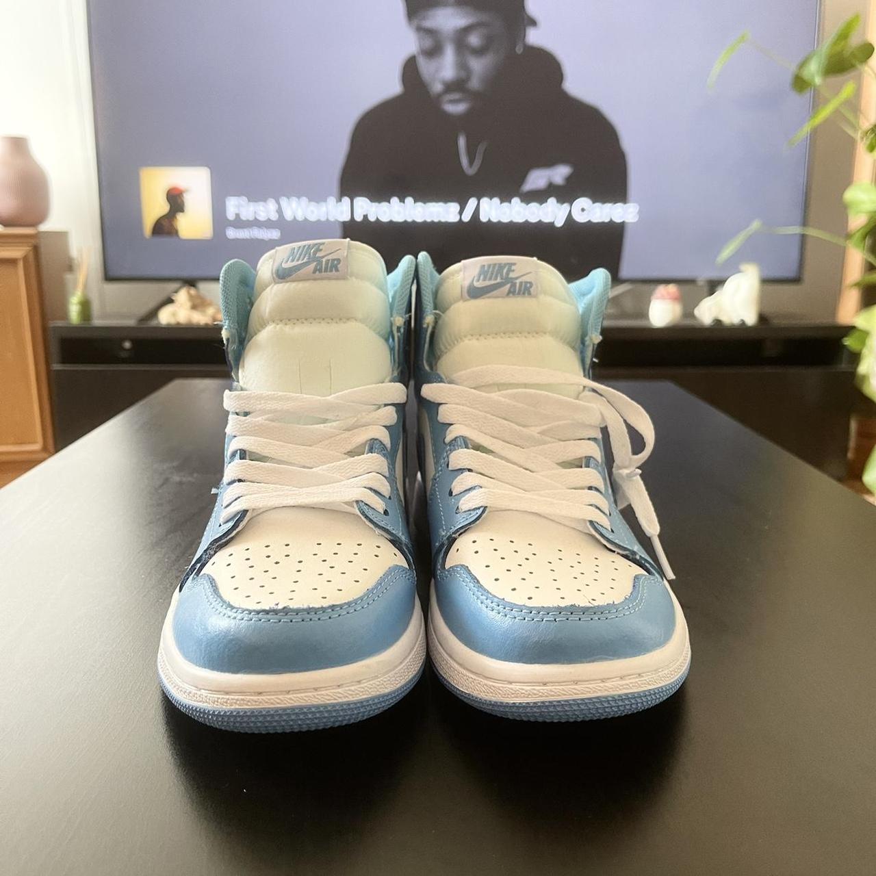 Jordan Women's Blue and White Trainers | Depop