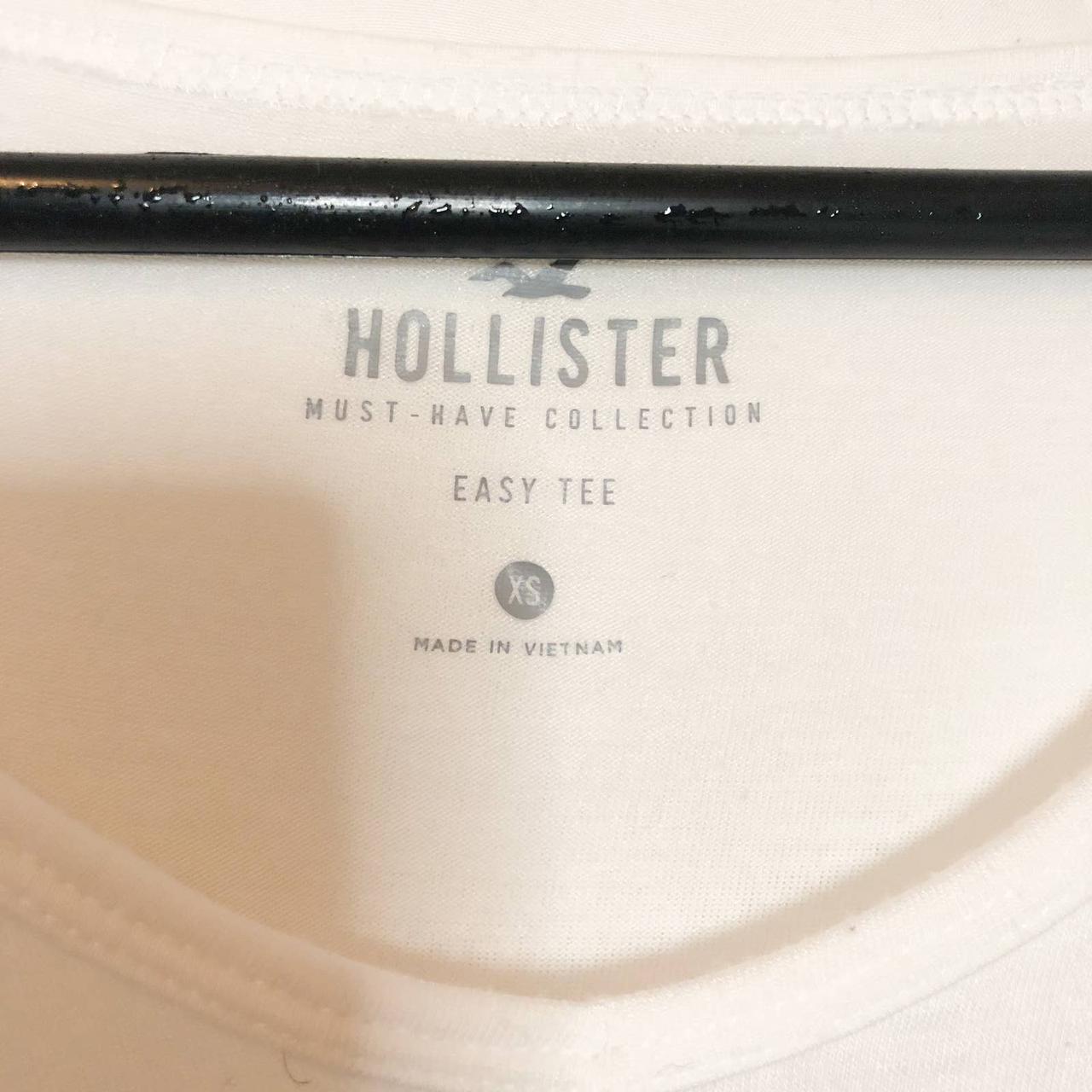From Hollister Co, Easy Tee Shirt ‣ Size Extra... Depop