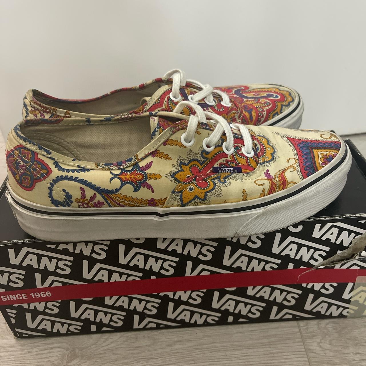 Vans Women's Cream Trainers Depop
