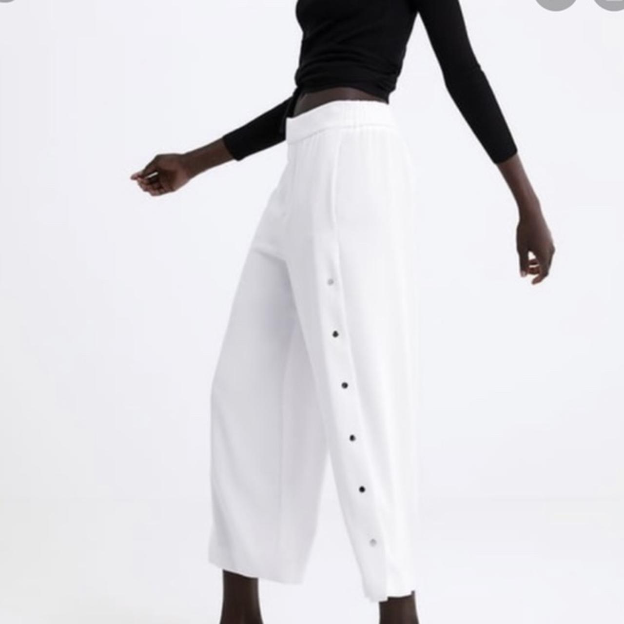 Side button hot sale pants zara