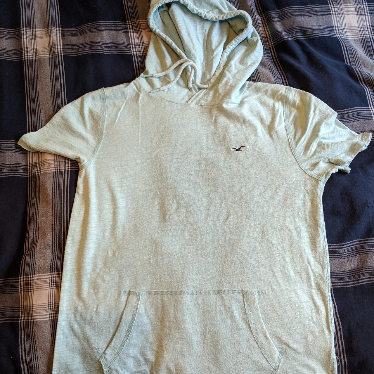 hollister hooded t shirt