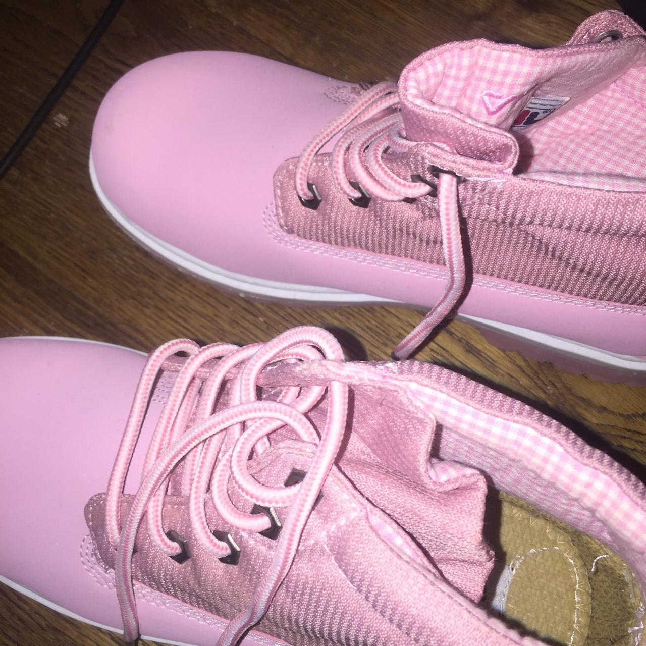 Fila pink outlet boots