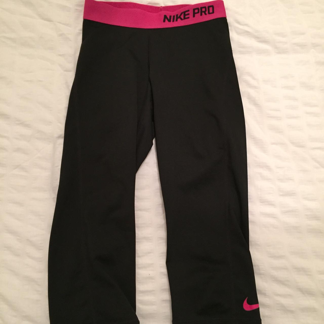 Nike pro black with pink waistband crop leggings 