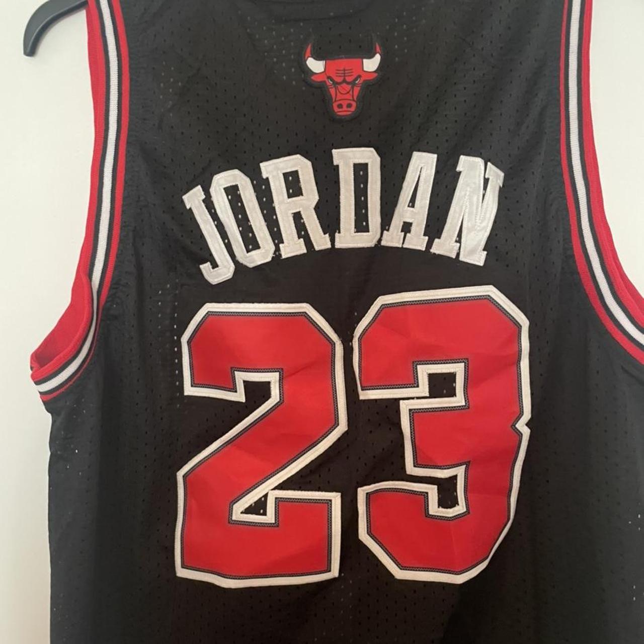 Michael Jordan Chicago Bulls jersey XL Authentic - Depop