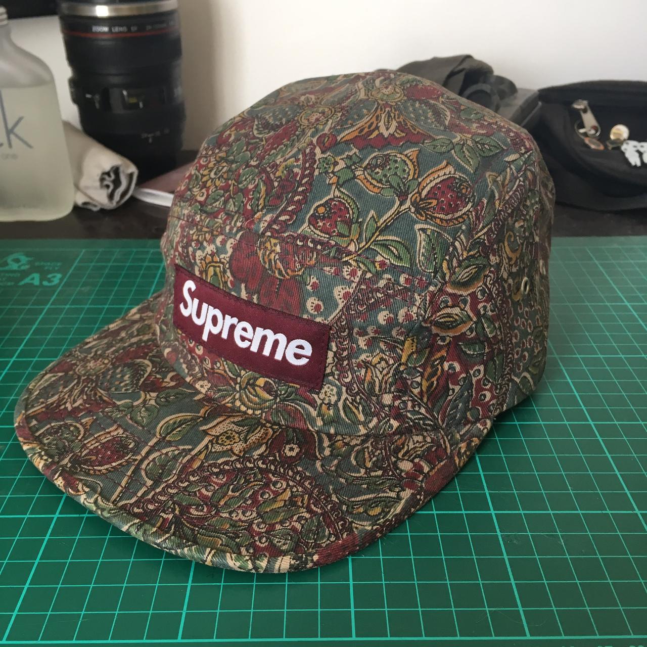 Supreme FW/2011 Burgundy Paisley 5 Panel Camp Cap...