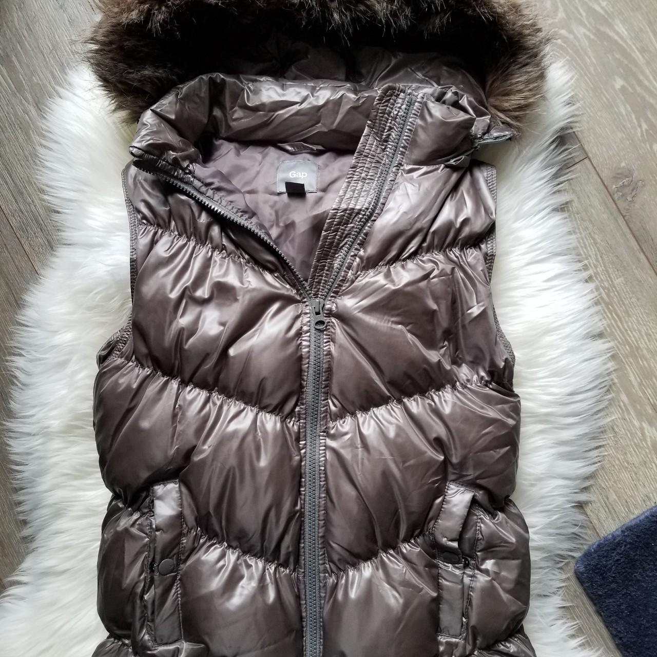 gap down gilet