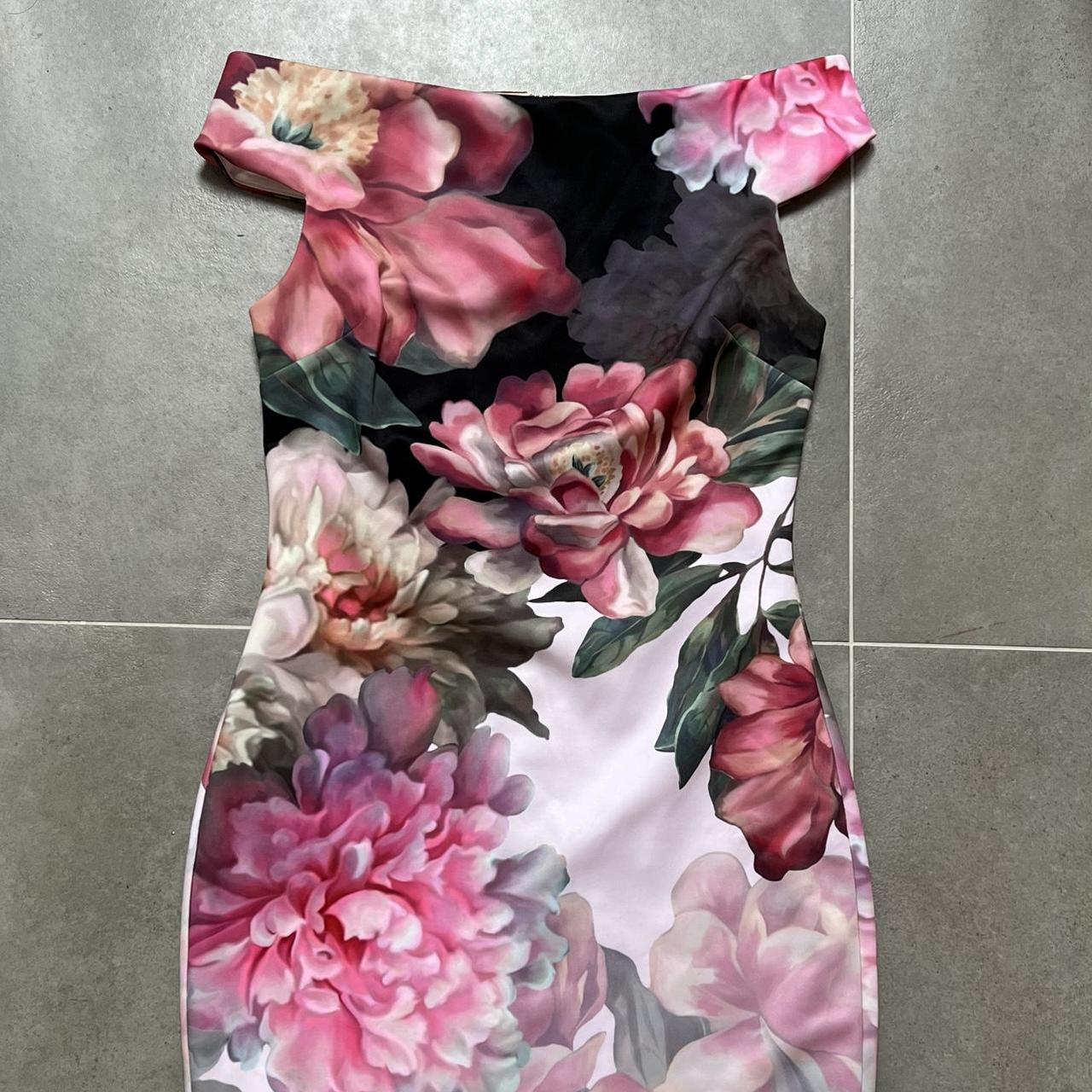 Ted Baker floral dress worn once for a wedding.... - Depop