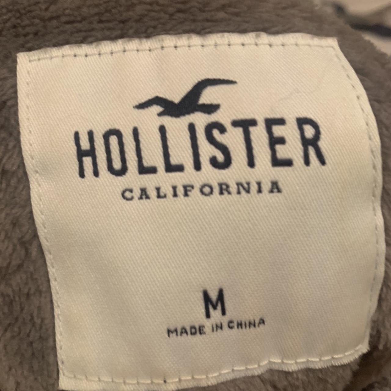 Hollister very cosy fluffy hoodie in grey size... - Depop