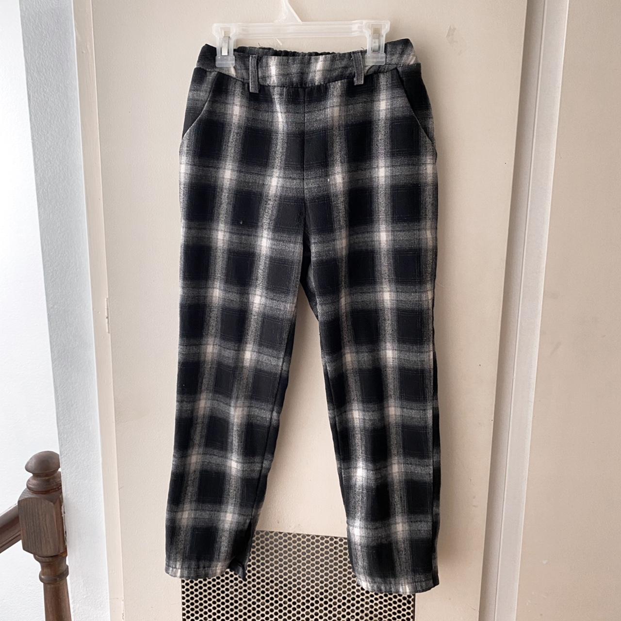 black and white plaid pants from yesstyle im 5’1”... - Depop