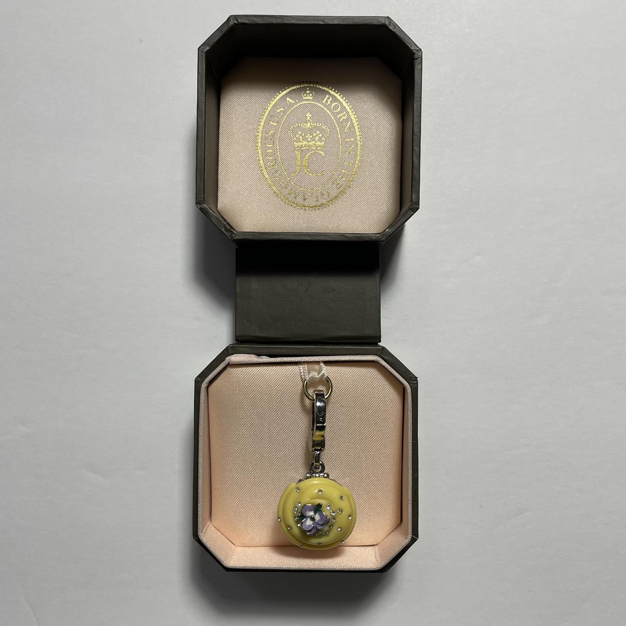 Popular Juicy couture Cupcake charm