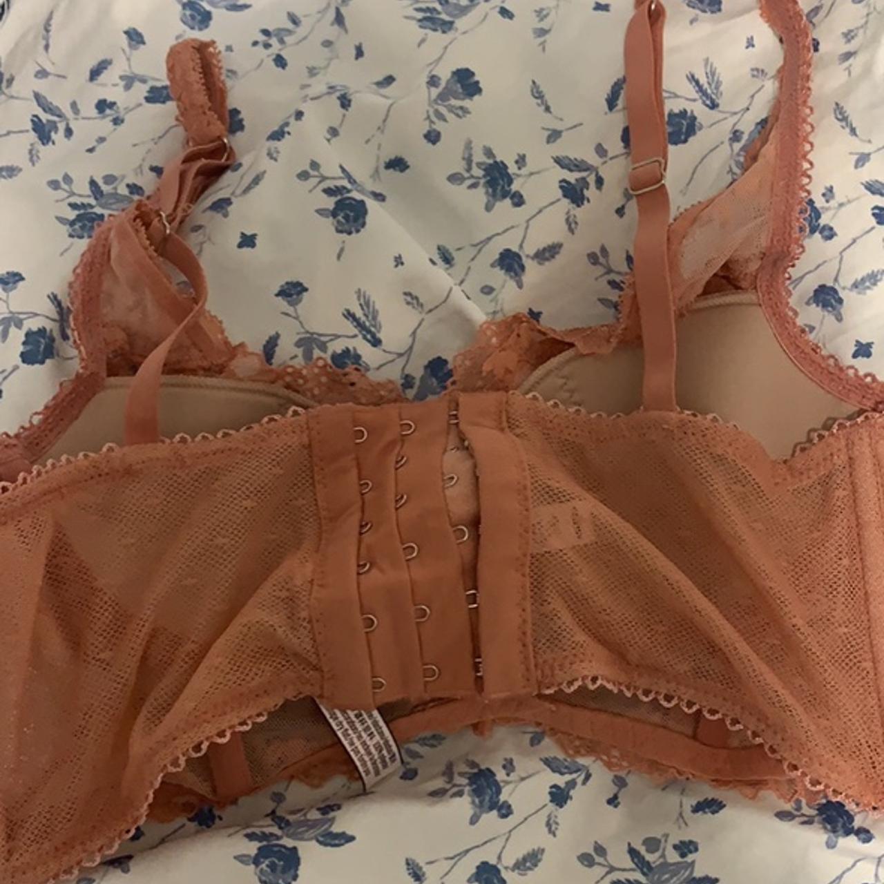 Victoria Secret / PINK bras size 32b a 5 pack note - Depop