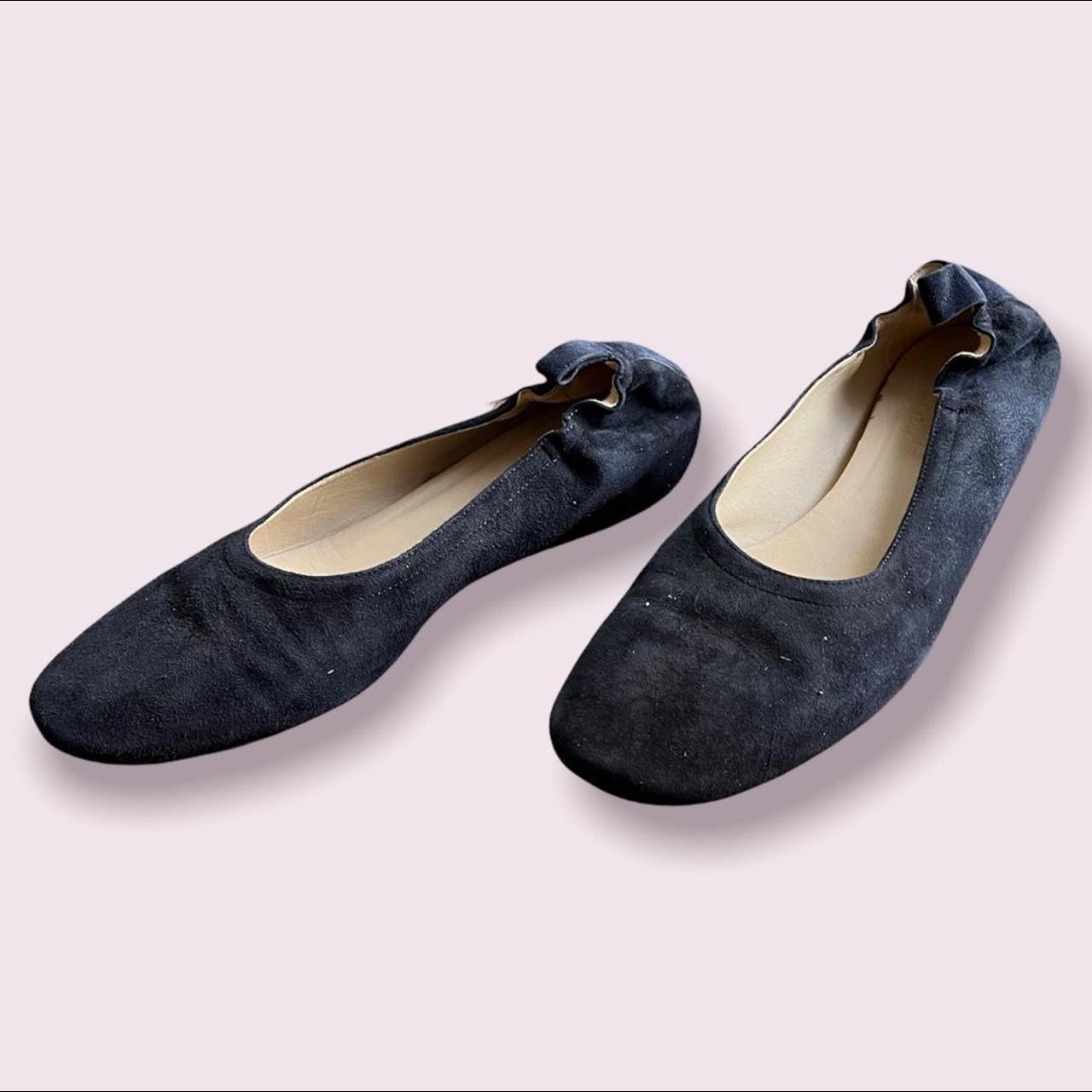 Everlane Navy suede ballet flats, very good... - Depop