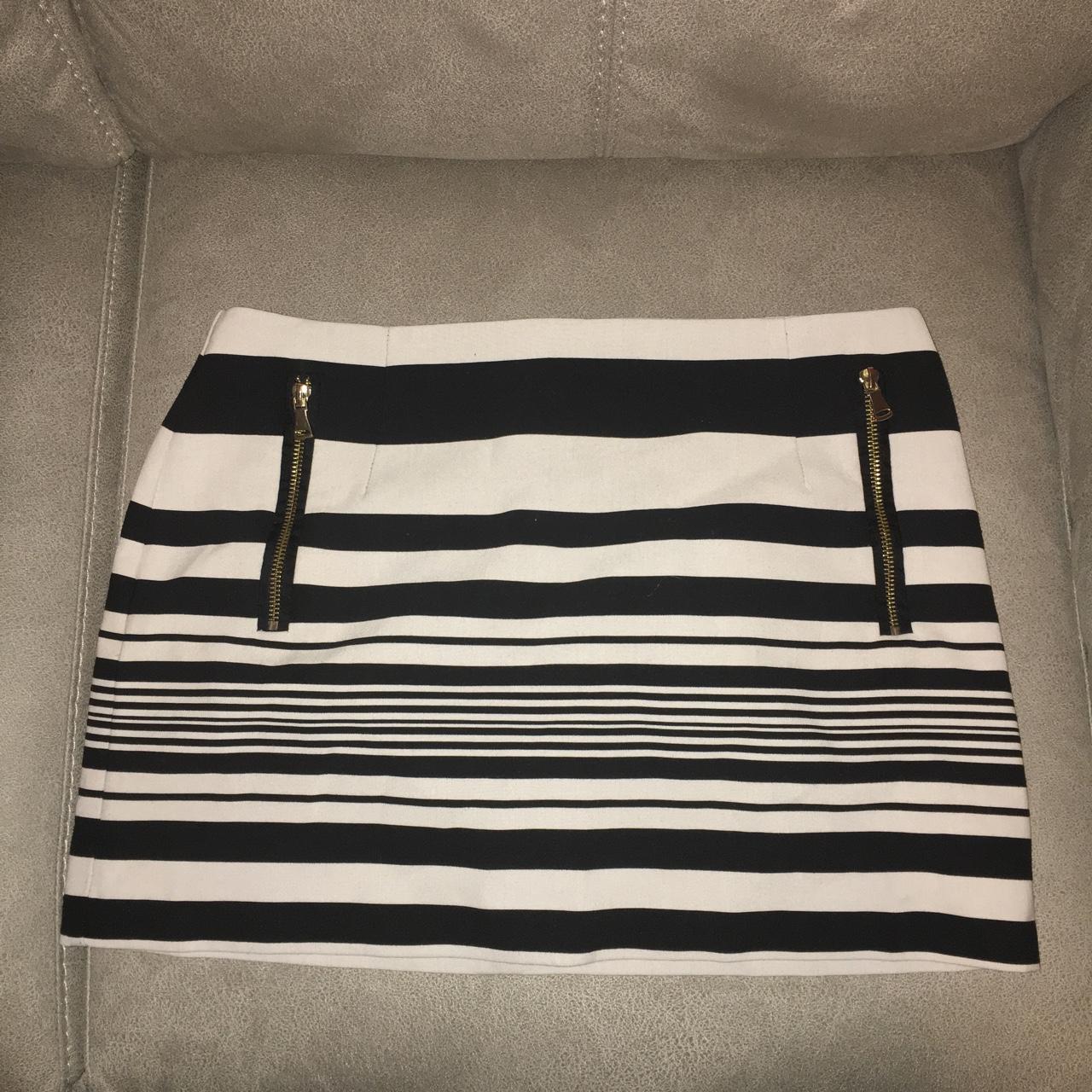 River Island Women's Skirt Depop