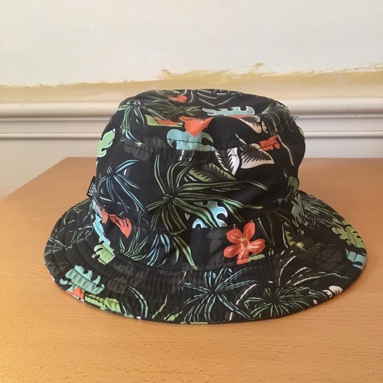 vans floral bucket hat