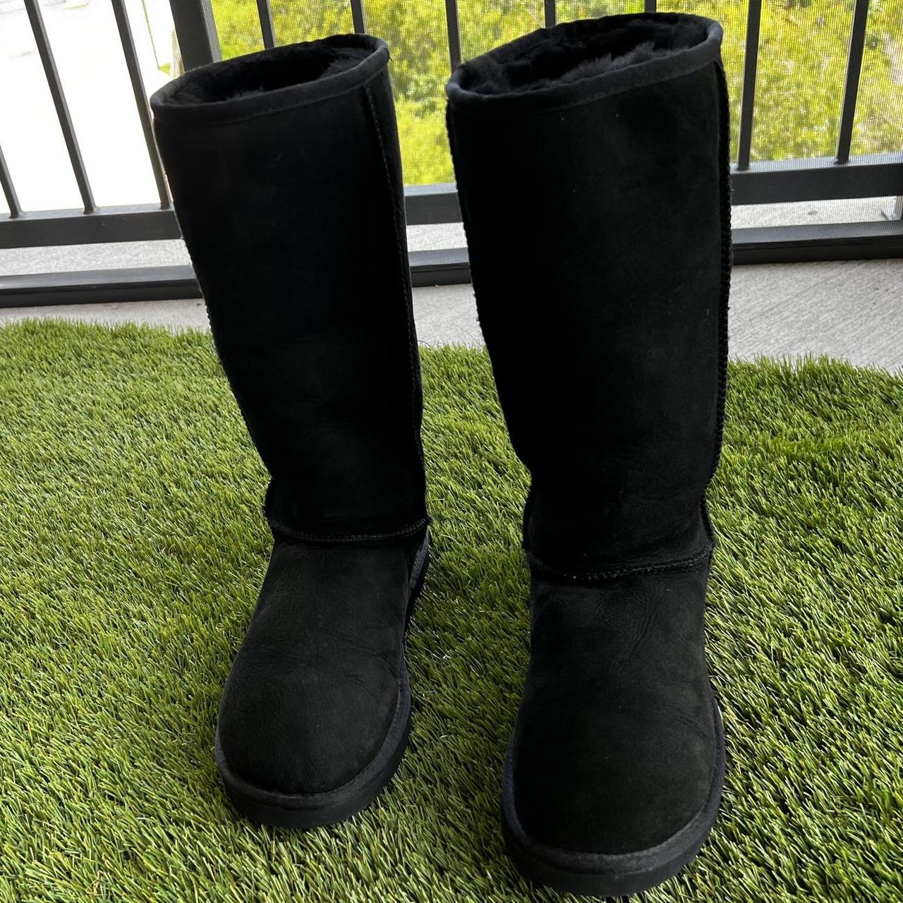 black uggs 9